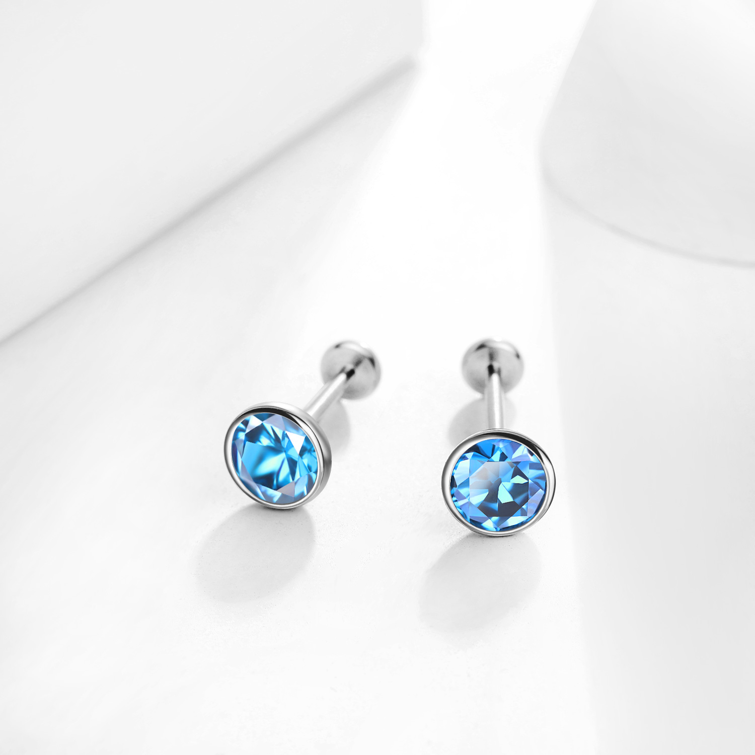 여성용 플랫 백 스터드 귀걸이, G23 티타늄 CZ 저 - Body Jewelry Threadless 리뷰 및 가격